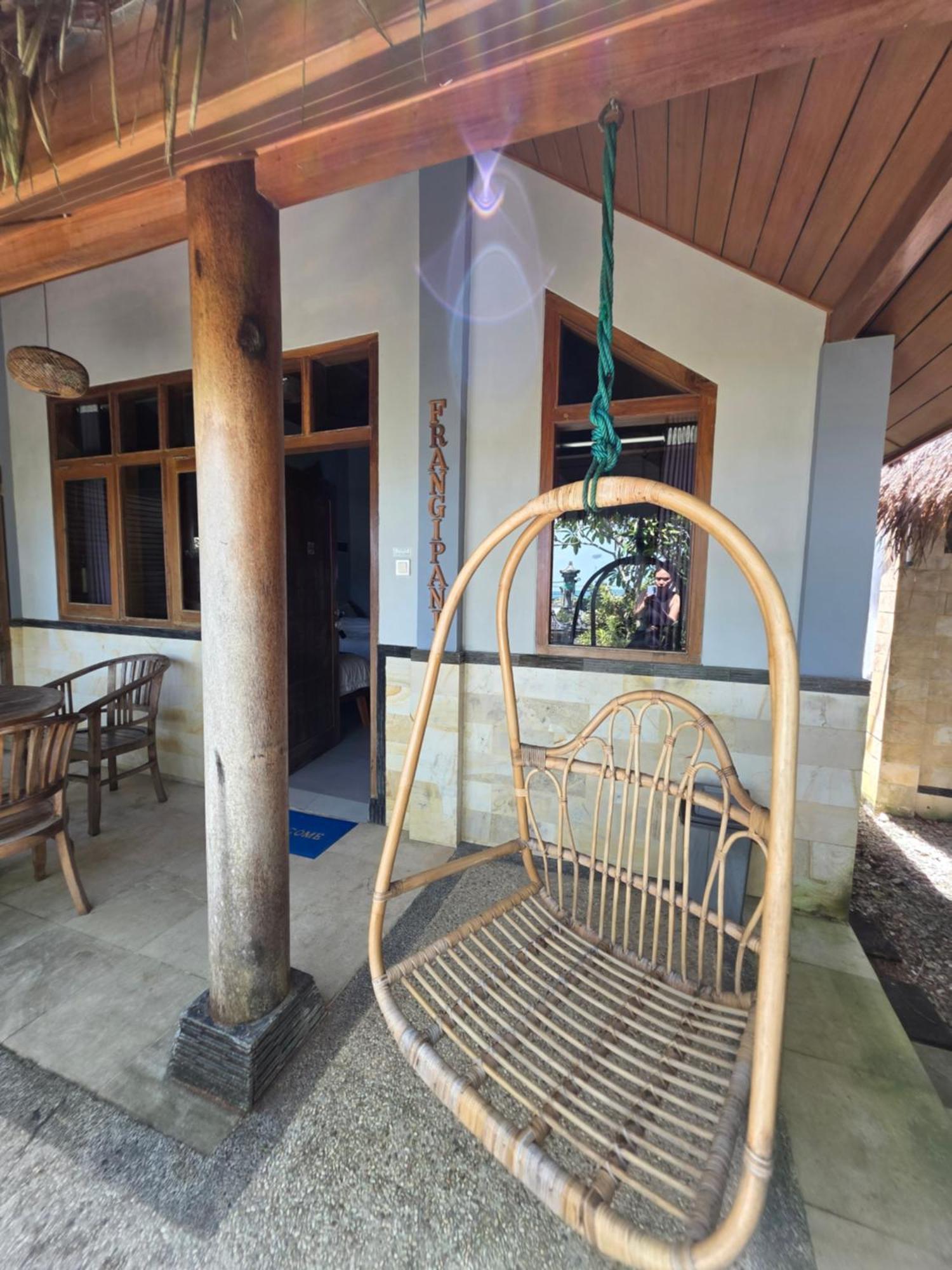 Istana Ombak Eco Resort Пачитан Экстерьер фото