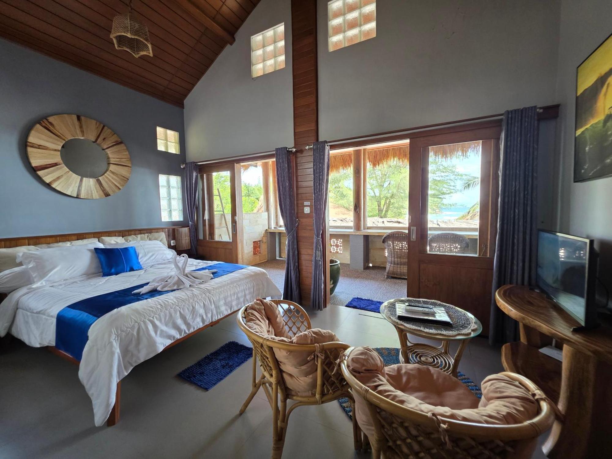 Istana Ombak Eco Resort Пачитан Экстерьер фото