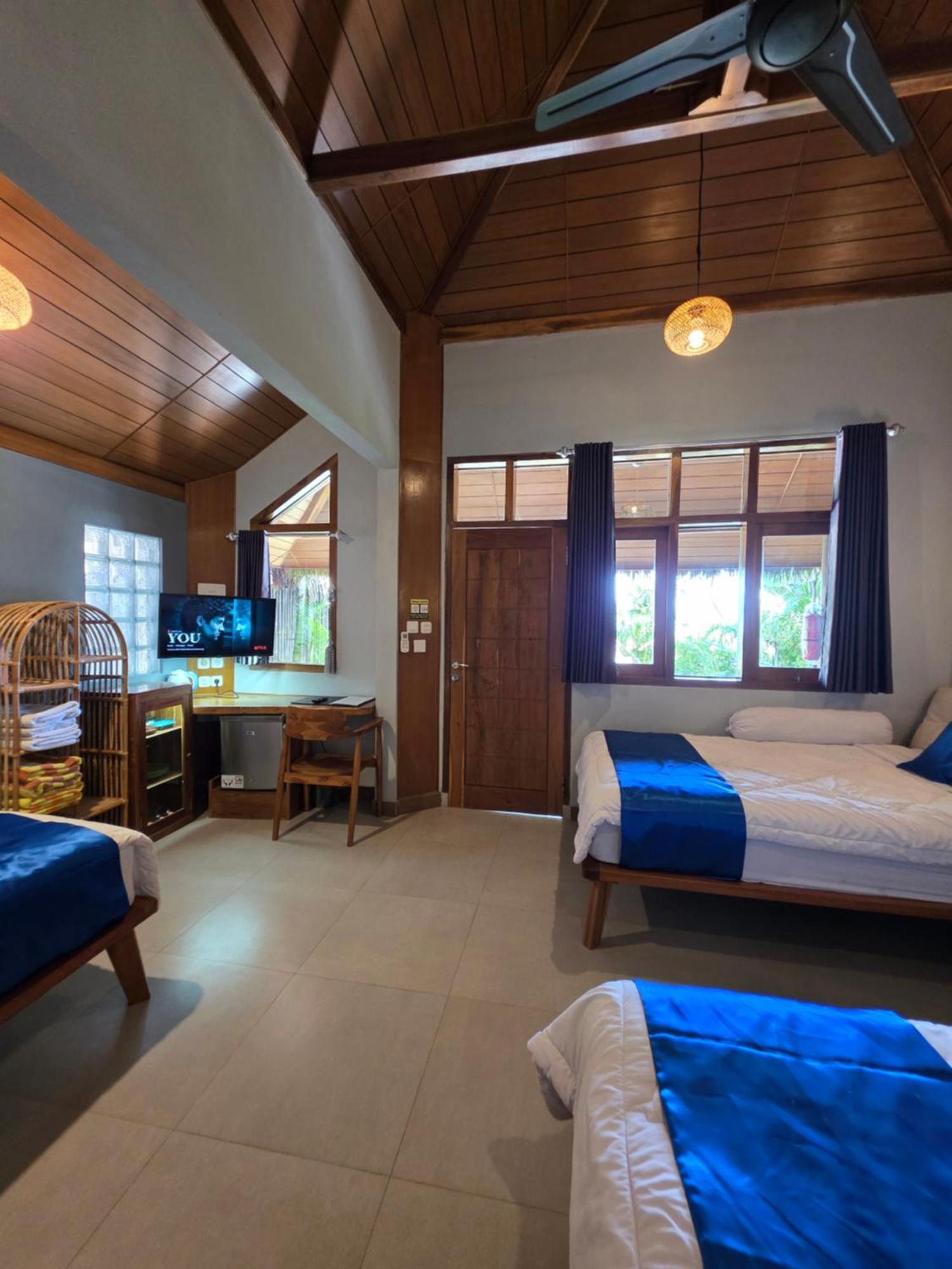 Istana Ombak Eco Resort Пачитан Экстерьер фото