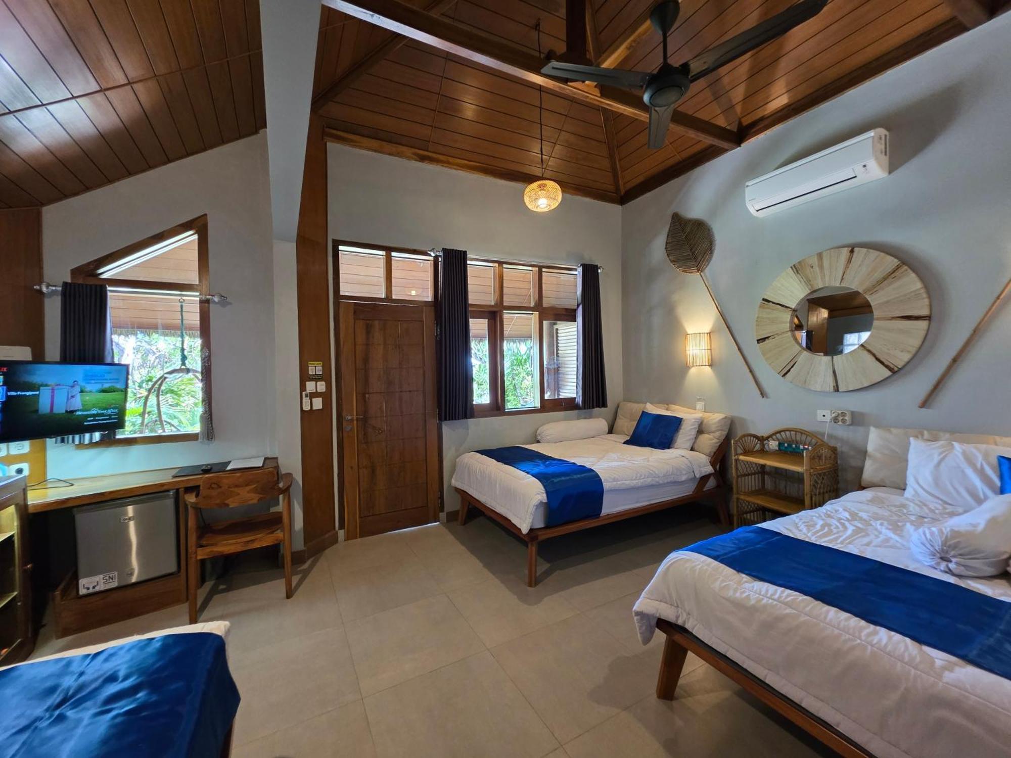 Istana Ombak Eco Resort Пачитан Экстерьер фото